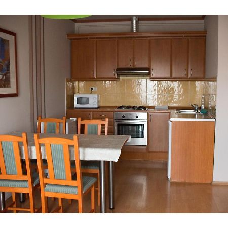Wolf Apartman101, Wolf Apartman 102 Hotel Sarvar Exterior photo